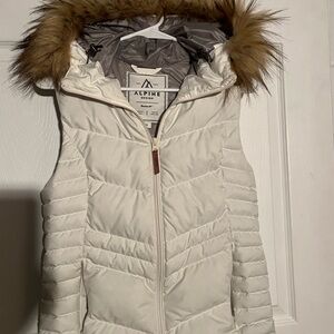 Alpine Design Women's White Puffer Vest with Faux Fur Hood